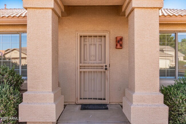 Foto del edificio - 24410 N 39th Ave