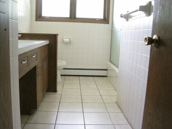 Foto del edificio - 2319 N Hillcrest Pky