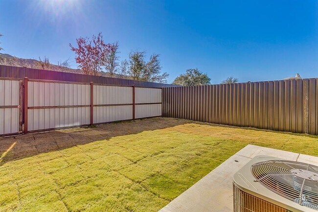 Building Photo - 108 Ridgmar Rd