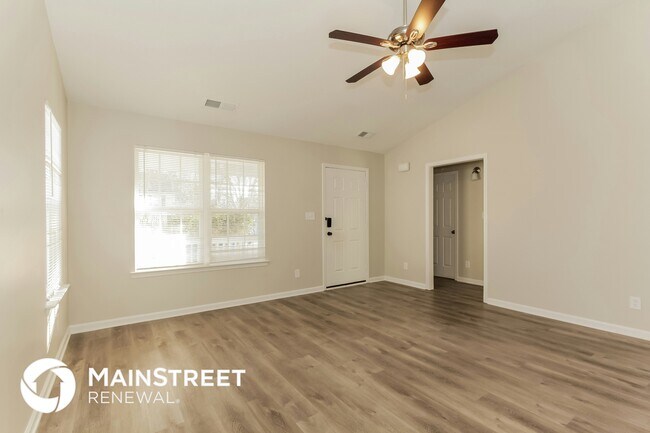 Building Photo - 136 Sterling Terrace Dr