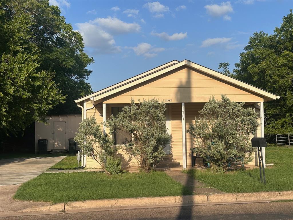 Foto principal - 1703 Carter St