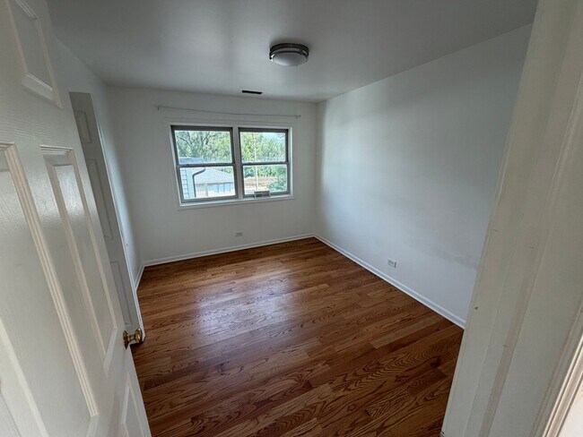 Foto del edificio - 2833 N Auxplaines St