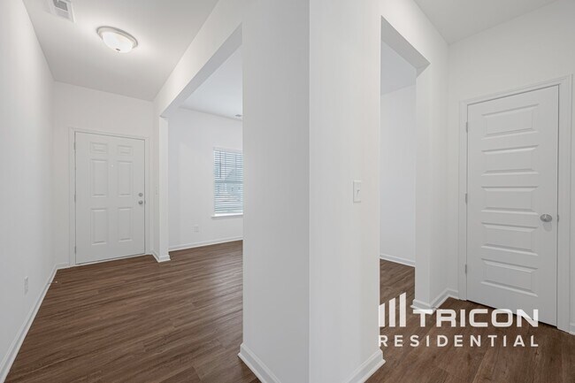 Building Photo - 110 Chapel Meadow Ln SW