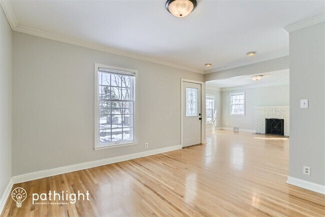 Building Photo - 2713 Ewing Avenue North, Robbinsdale, MN, ...