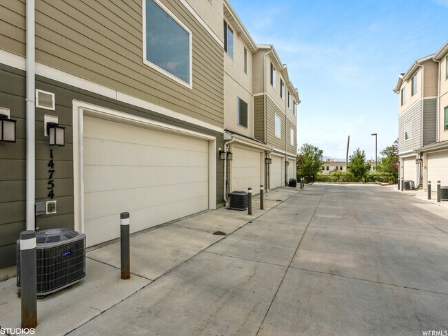 Building Photo - 14754 S Rising Star Ln