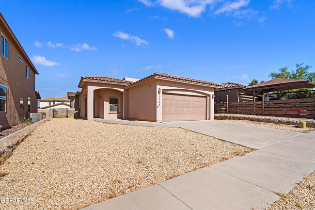 Foto del edificio - 12148 Cherry Wood Ln