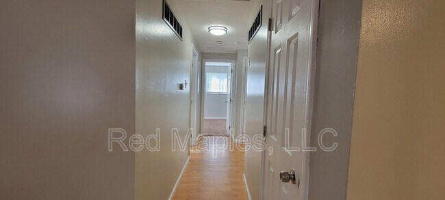 Foto del edificio - 3139 Jacqueline Ct