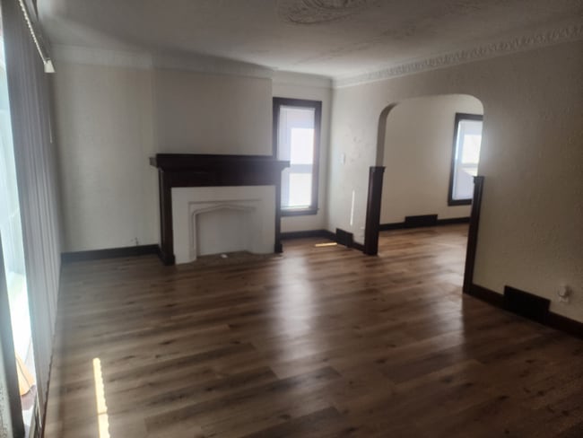 Foto del edificio - 17147 Santa Rosa Dr