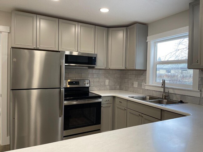 Foto del edificio - 2260 S 10th St W