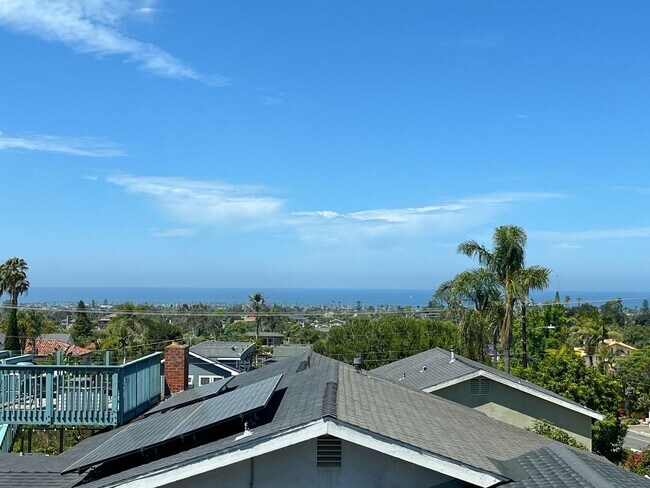 Building Photo - 2bd/1.5ba With Breathtaking Ocean Views!