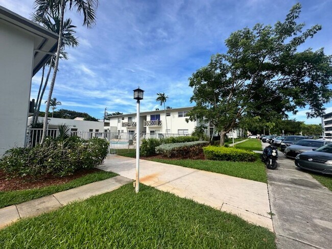 Foto del interior - Eden House - 3601 Van Buren St Hollywood, FL 33021