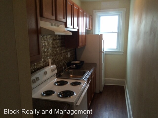 Primary Photo - 2500 N West St