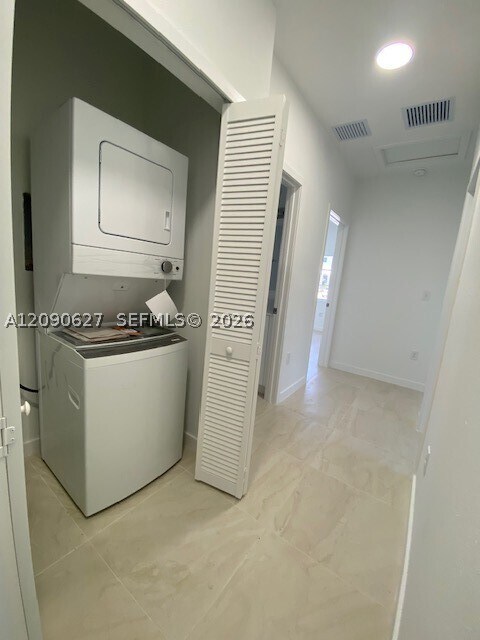 Foto del edificio - 855 SW 1st St