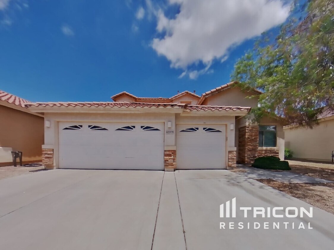 Primary Photo - 43978 Caven Dr