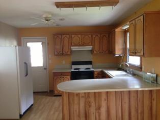 Building Photo - 151 Burgundy St