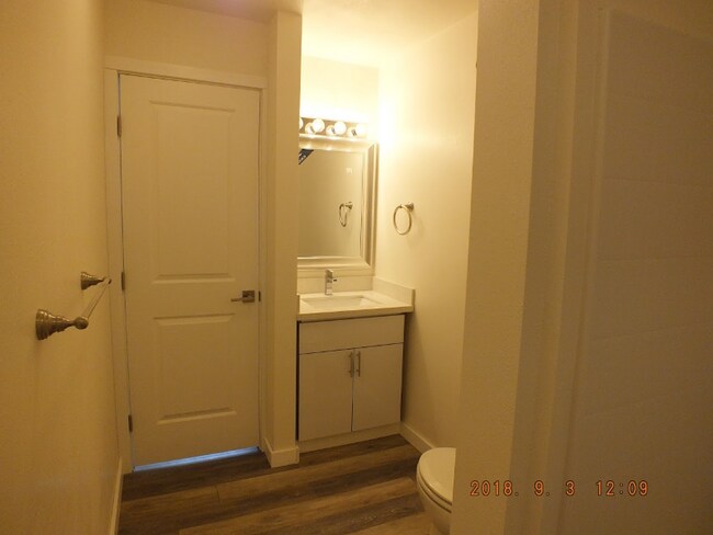 Foto del edificio - 12544 15th Ave NE