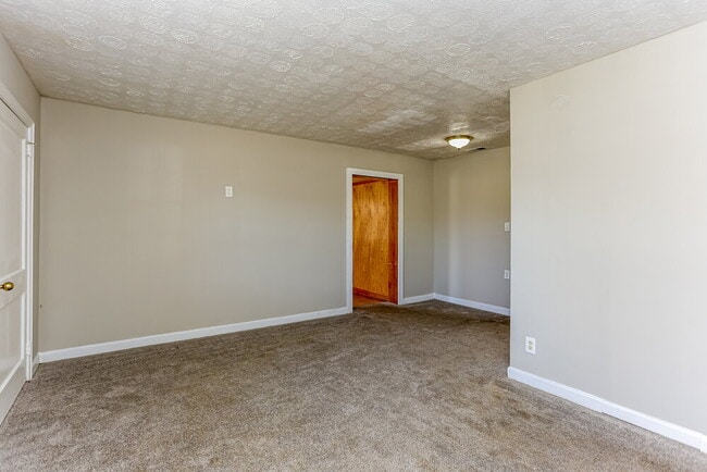 Foto del edificio - 5299 Sharon St