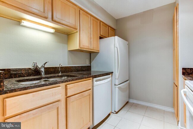 Foto del edificio - 1525 Lincoln Way