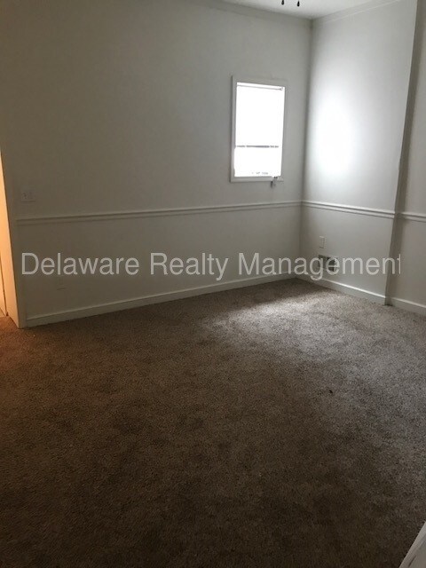 Building Photo - Nice 2 bedroom City rowhome