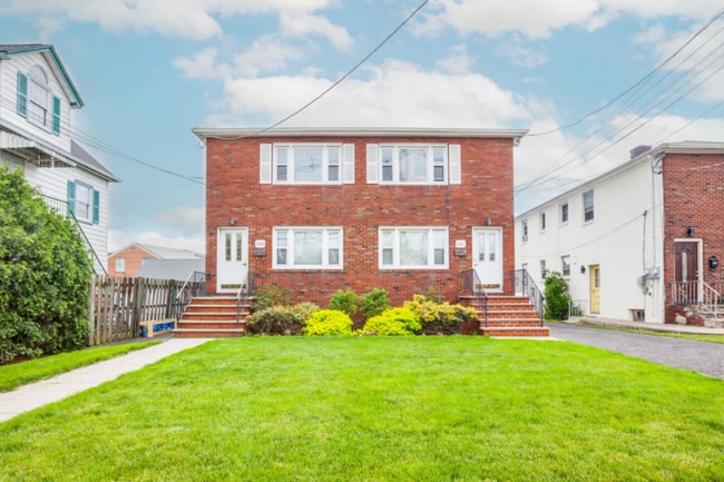 Building Photo - 1208 Morris Ave