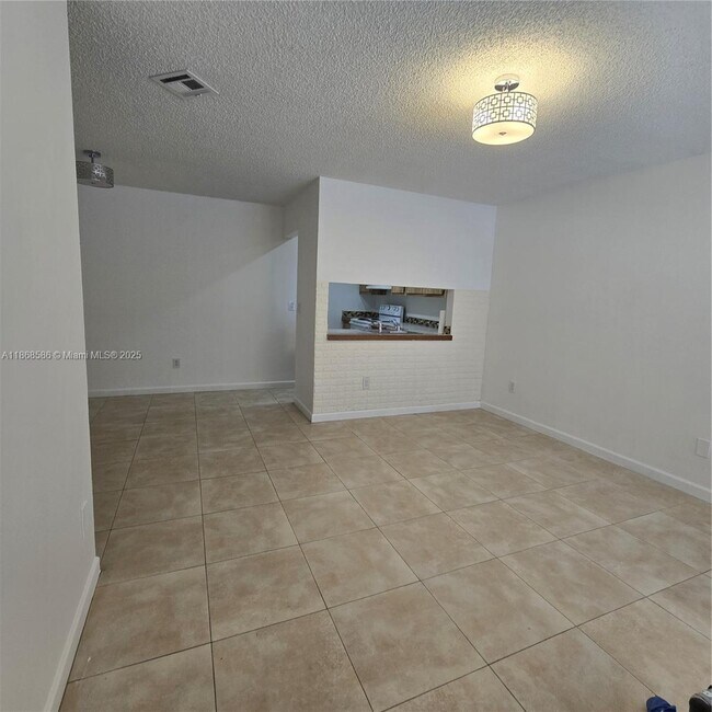 Building Photo - 15332 SW 72nd St
