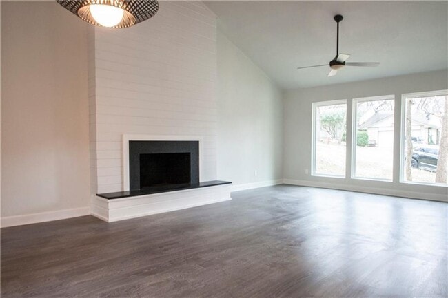 Building Photo - 409 Dove Haven Dr