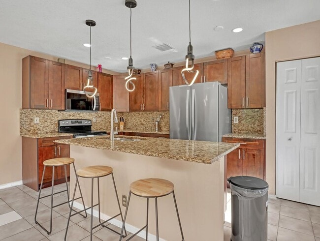 Foto del edificio - 1950 Wisteria St