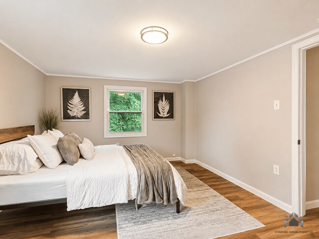 Foto del edificio - Spacious 3-Bedroom, 2-Bathroom Home – Heat Included!!!