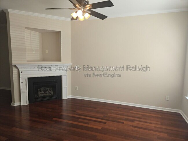 Building Photo - 531 Elm Ave