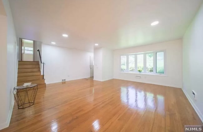 Photo - 10 Center St House