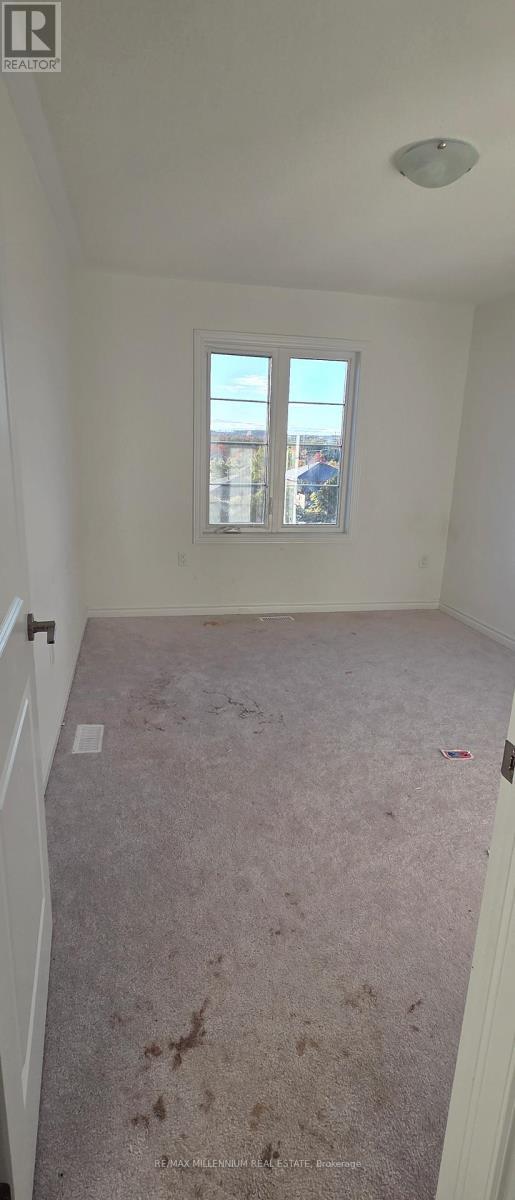 Building Photo - 42 W Oak Trl