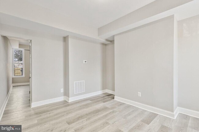 Building Photo - 3600 5th St