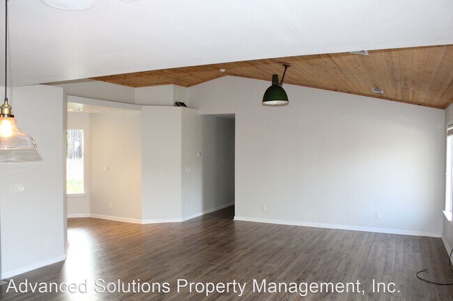 Foto del edificio - 3 br, 2 bath House - 2176 Julian Ct.