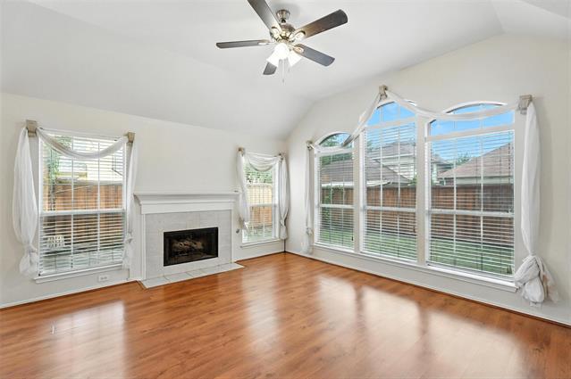 Foto del edificio - 6705 Candlecreek Ln