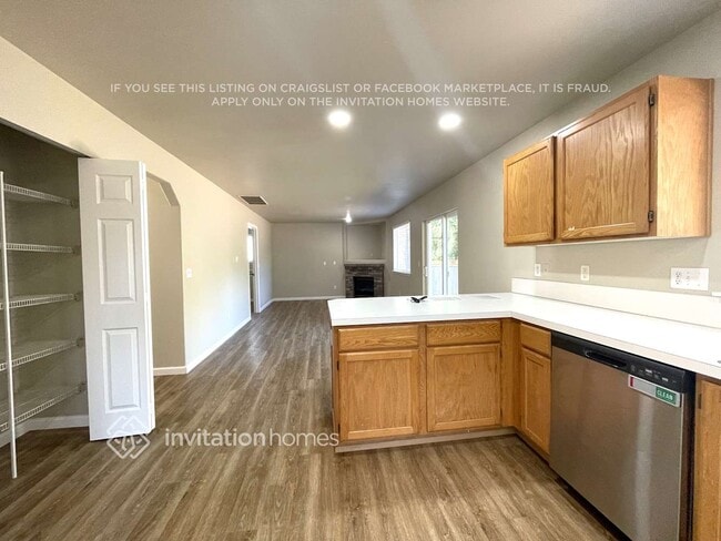 Building Photo - 14101 80th Ave Ct E