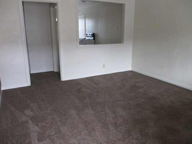 Building Photo - 754 Yuba St