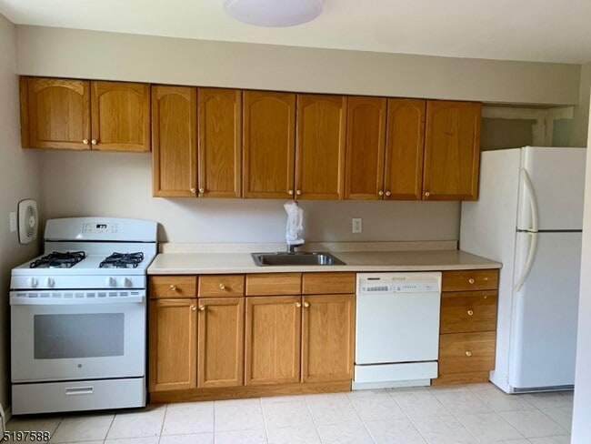 Building Photo - 2467 NJ-10
