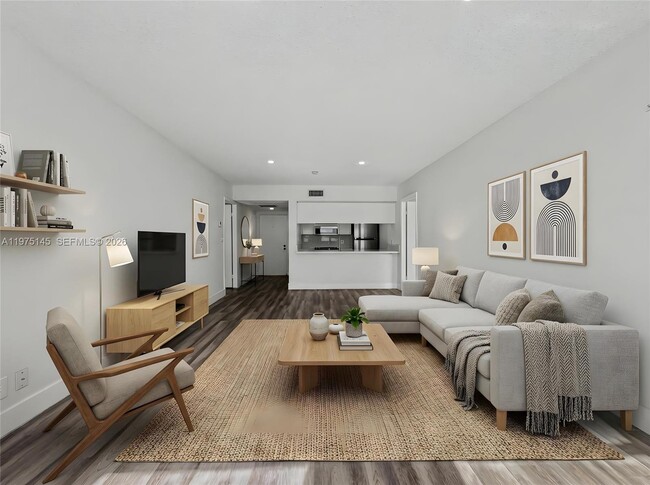 Building Photo - 8120 Geneva Ct