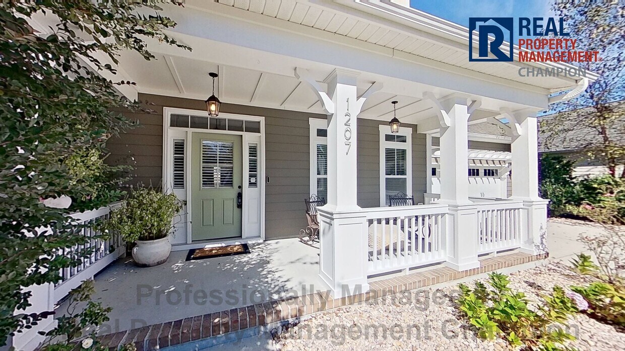 Foto principal - Spacious Executive Home with Open Floorpla...