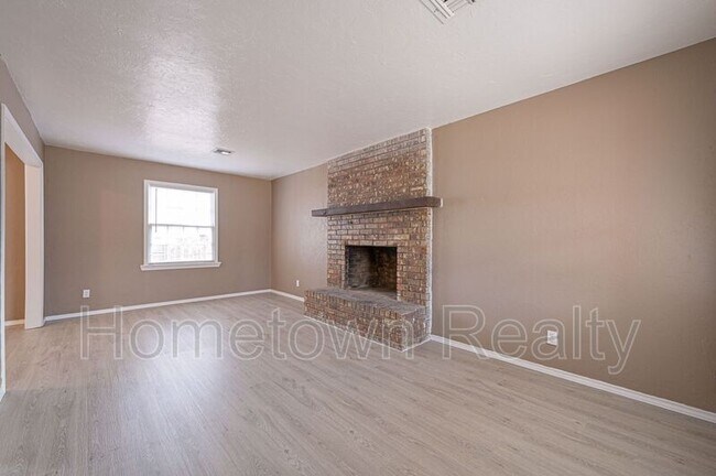 Foto del edificio - 1221 NE 43rd St