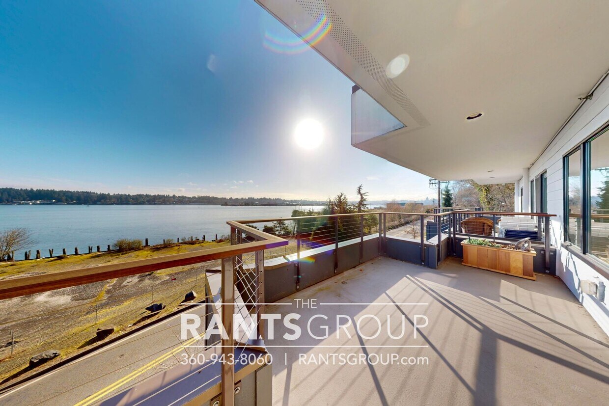 Foto principal - Beautiful Waterfront Condo with Amazing Vi...