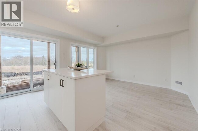 Building Photo - 15 Stauffer Woods Trl