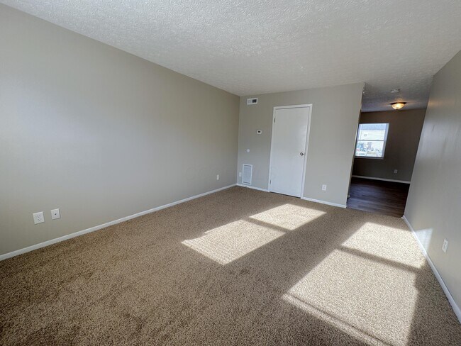 Foto del edificio - 2596 Sawbury Blvd