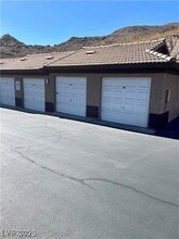 Building Photo - 231 W Horizon Ridge Pkwy