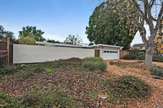 Building Photo - 3817 Corina Way