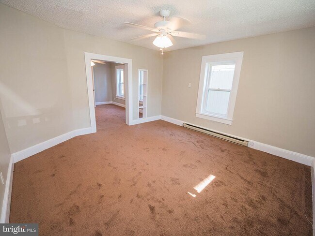 Building Photo - 11507 Beckford Ave