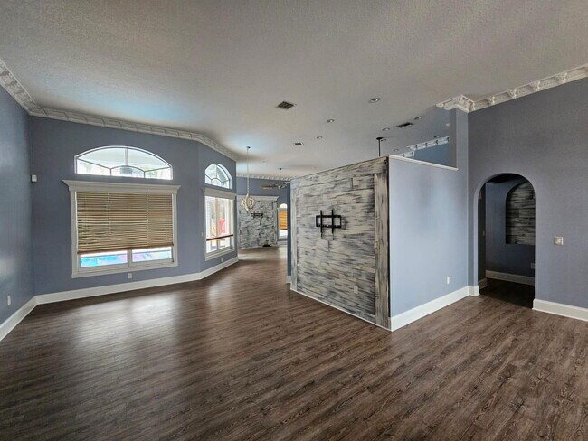 Photo - Northwest 22nd Court, Pembroke Pines, FL 3... House