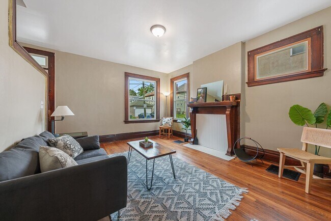 Foto del edificio - 261 - 265 E Northwood Ave