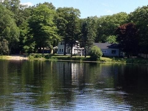 Primary Photo - 11 Elderberry Dr