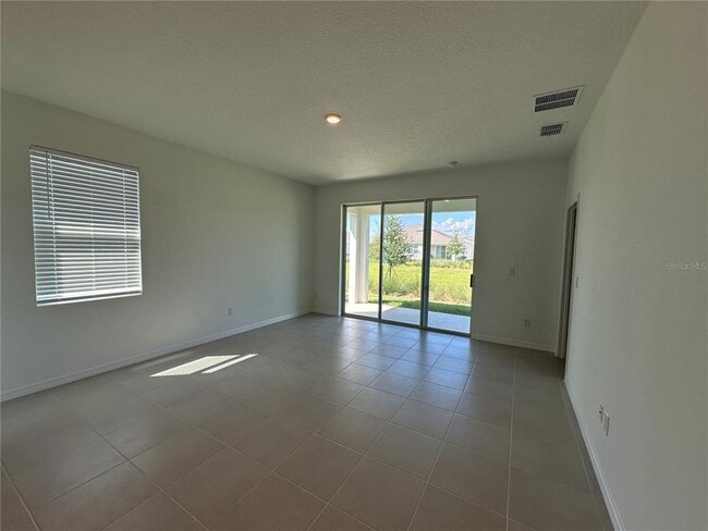 Foto del edificio - 2395 Bending Bonsai Dr